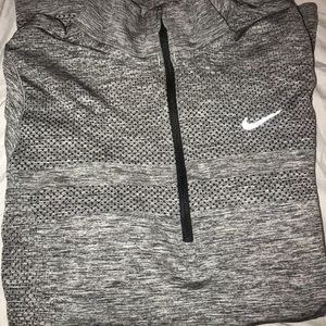 Nike Run Long Sleeve Quarter Zip